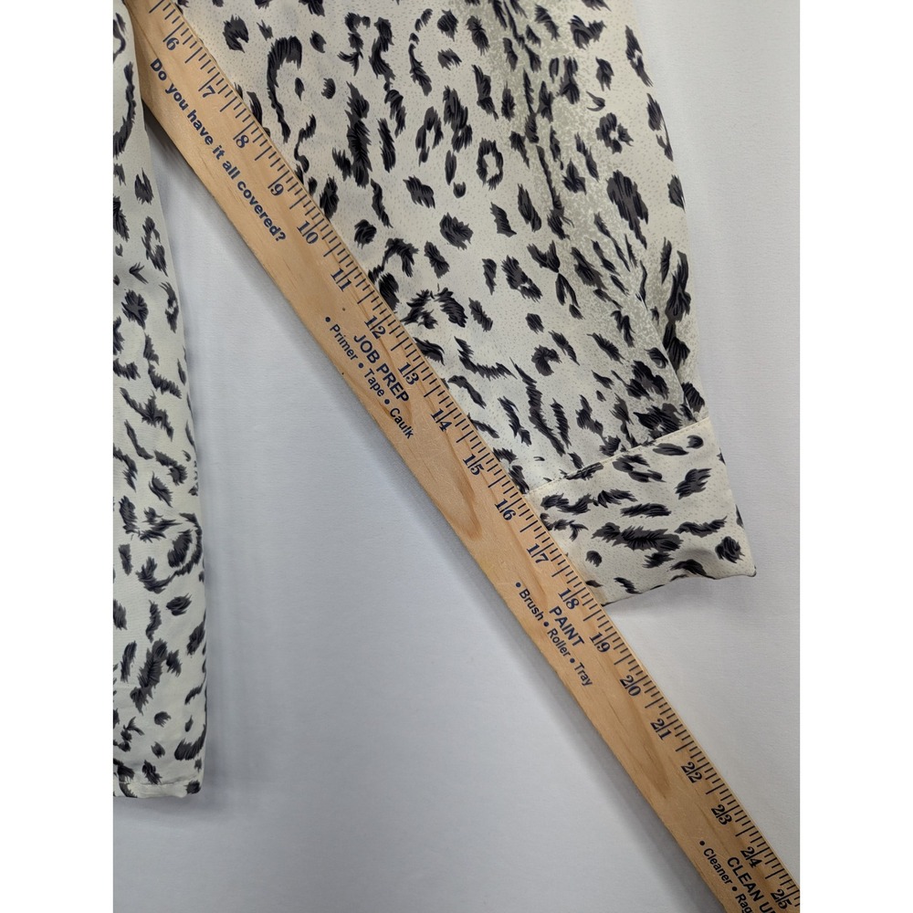 Style Exchange Womens Leopard Print Button Down Shirt Grey White Long Sleeve M - Picture 8 of 11